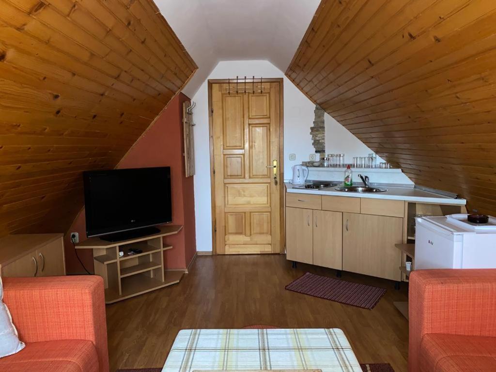 Apartmani Marija Яхорина Екстериор снимка