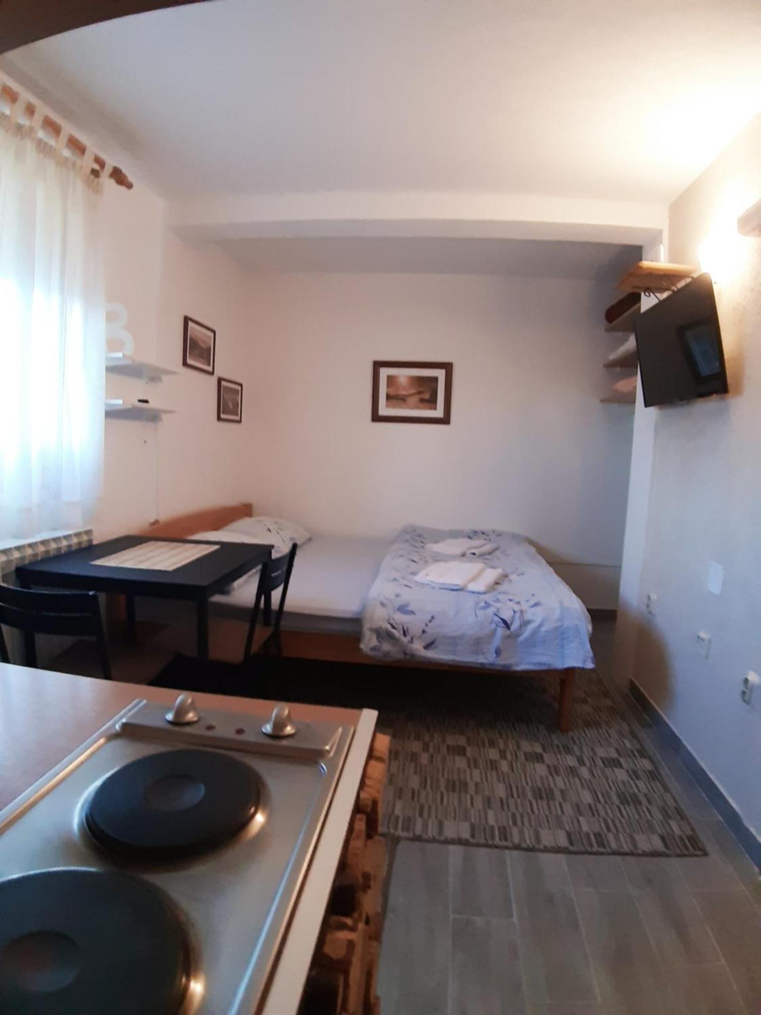 Apartmani Marija Яхорина Екстериор снимка